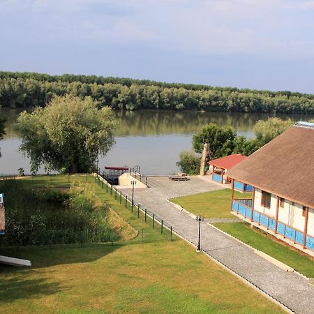 Camere De Inchiriat Baltenii De Sus ภายนอก รูปภาพ