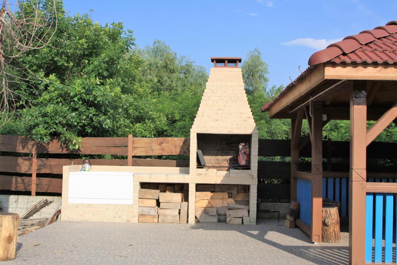 Camere De Inchiriat Baltenii De Sus ภายนอก รูปภาพ