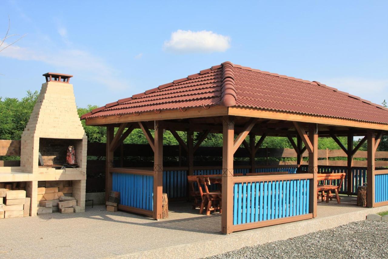 Camere De Inchiriat Baltenii De Sus ภายนอก รูปภาพ