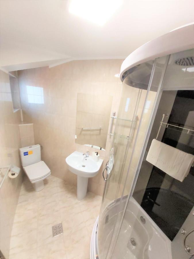 Camere De Inchiriat Baltenii De Sus ภายนอก รูปภาพ