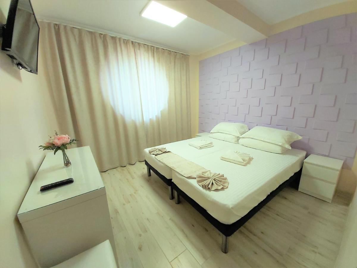 Camere De Inchiriat Baltenii De Sus ภายนอก รูปภาพ